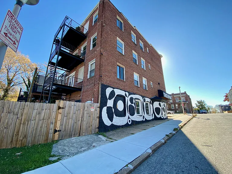 2000 E 30th St #1 — Photo 12