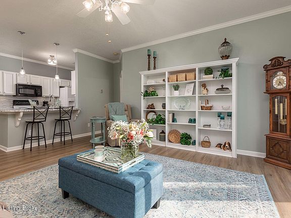 5th image of 9100 Hawthorne Pointe Dr Unit 102