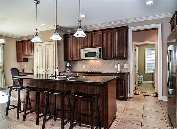 4th image of 9902 Veramonte Ct