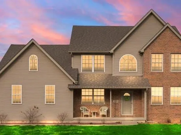 2330 Pinehurst Ave, Chesterton, IN 46304