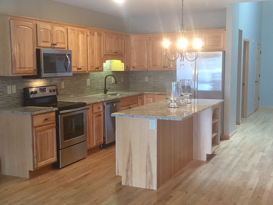 1st image of 205 N Lakeshore Blvd Ste 2B