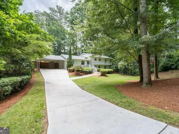 90 Angus Trl, Sandy Springs, GA 30328