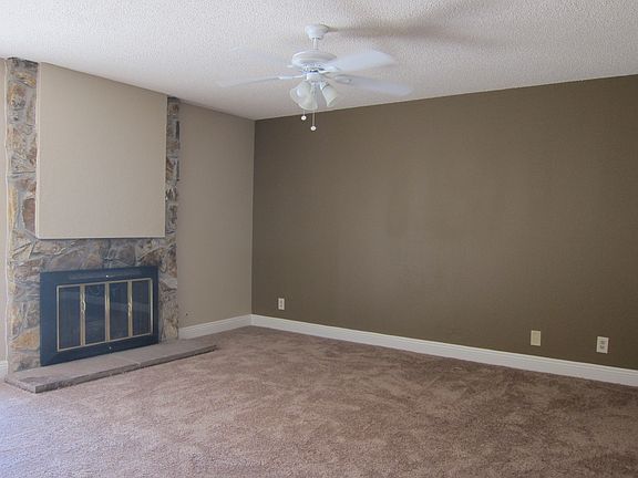 5th image of 530 Sheffield Dr