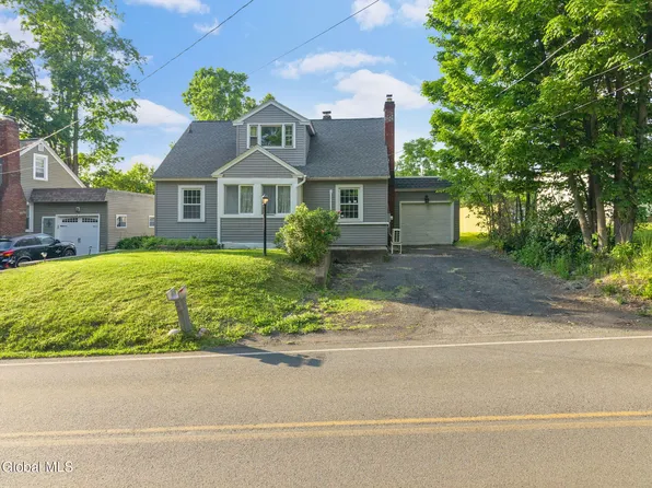 27 Plank Road, Troy, NY 12182