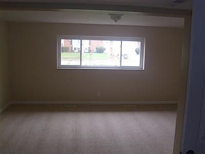 5th image of 13900 Grove Dr