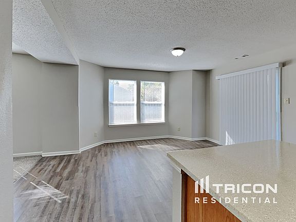 5th image of 2060 Fullwood Dr