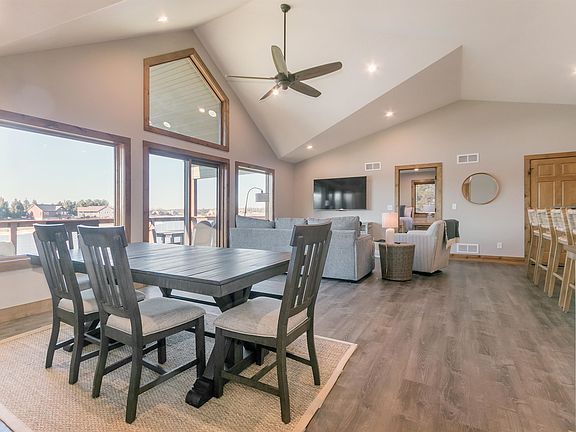 4th image of N7433 Quiet Water Ct