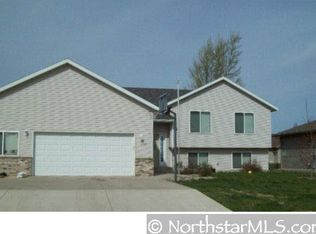 2160 Fieldstone Ave SE, Owatonna, MN 55060