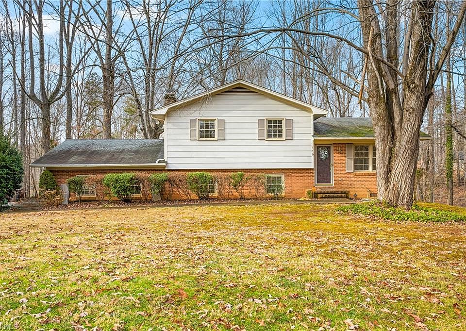 1st image of 110 Clifton Dr