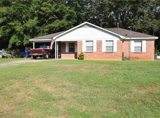 9240 Mayfield Dr, Grand Bay, AL 36541