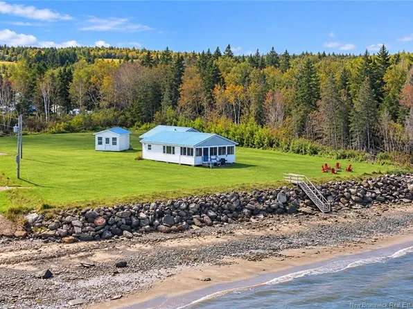 22 Harvey Rd, Botsford, NB E4M 3N5