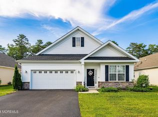 96 Woodside Ln, Whiting, NJ 08759