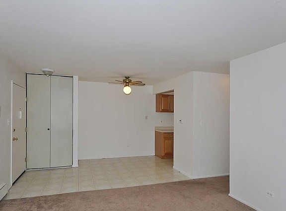 4th image of 9 E Dundee Quarter Dr Unit 302