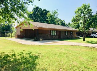 1301 Christie Ln, Lavaca, AR 72941