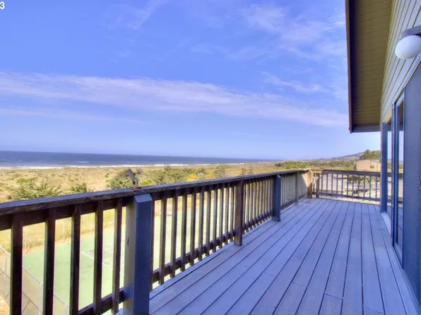 29134 Ellensburg Ave APT 25, Gold Beach, OR 97444