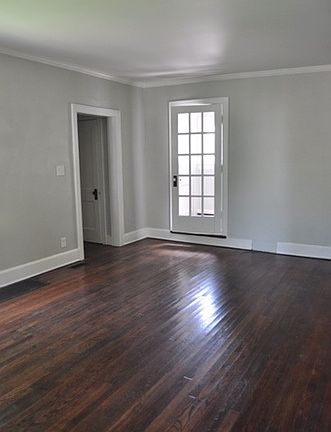 2nd image of 217 N Jenison Ave