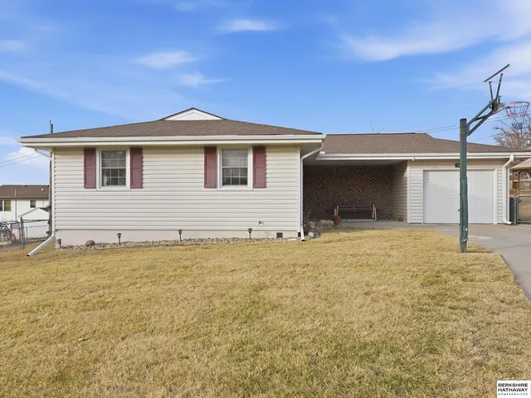 5208 Gertrude St, Omaha, NE 68157