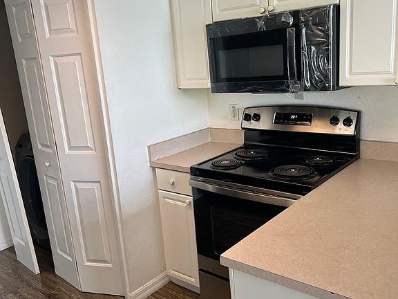5th image of 1305 Washington Palm Loop