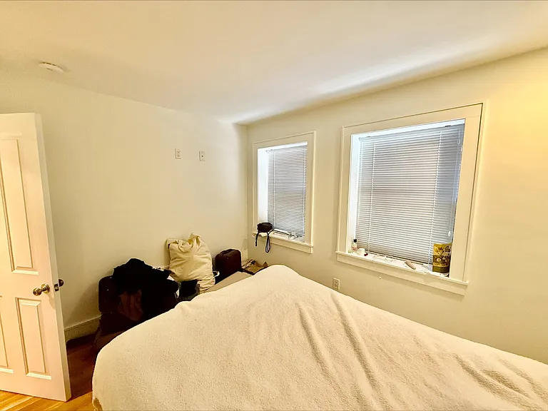 11 Thacher Ct #1 — Photo 10