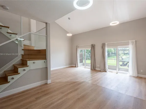 4291 S Pine Island Rd, Davie, FL 33328