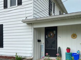 204 W Jackson St, Middle Point, OH 45863