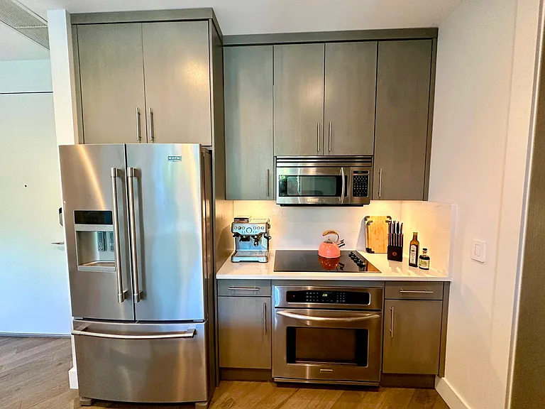 365 SE 6th Ave #203 — Photo 15