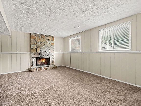4th image of 1380 Muirfield Dr