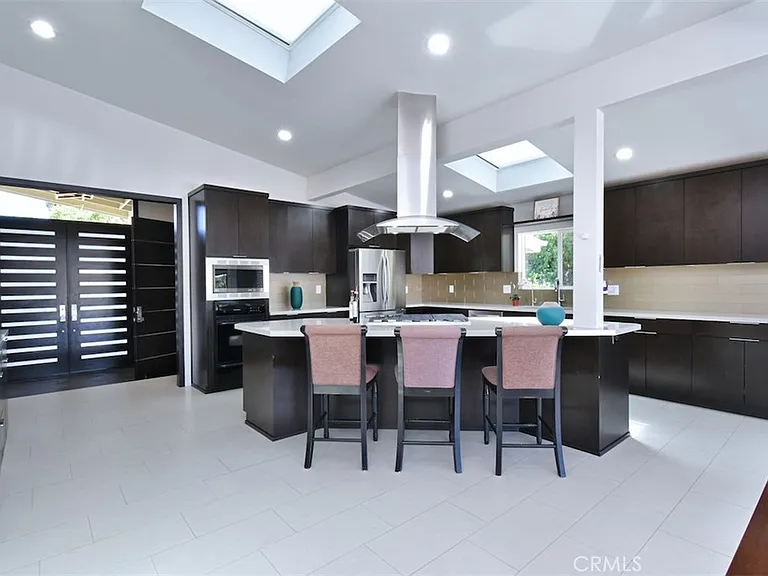 4347 Coronet Dr — Photo 8