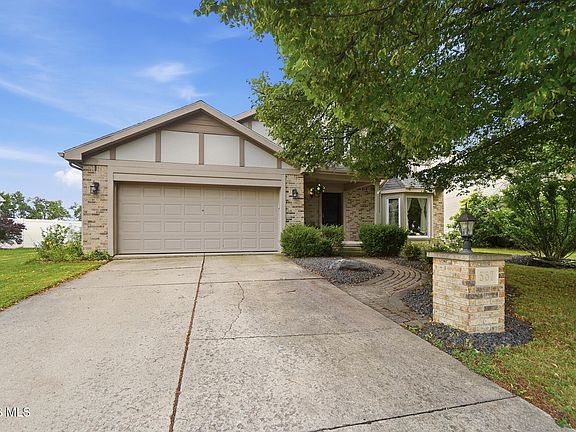 2nd image of 587 Rutledge Ct