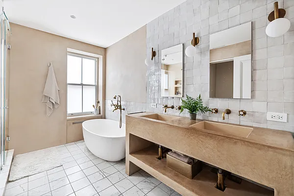 Sold by Compass | media 16