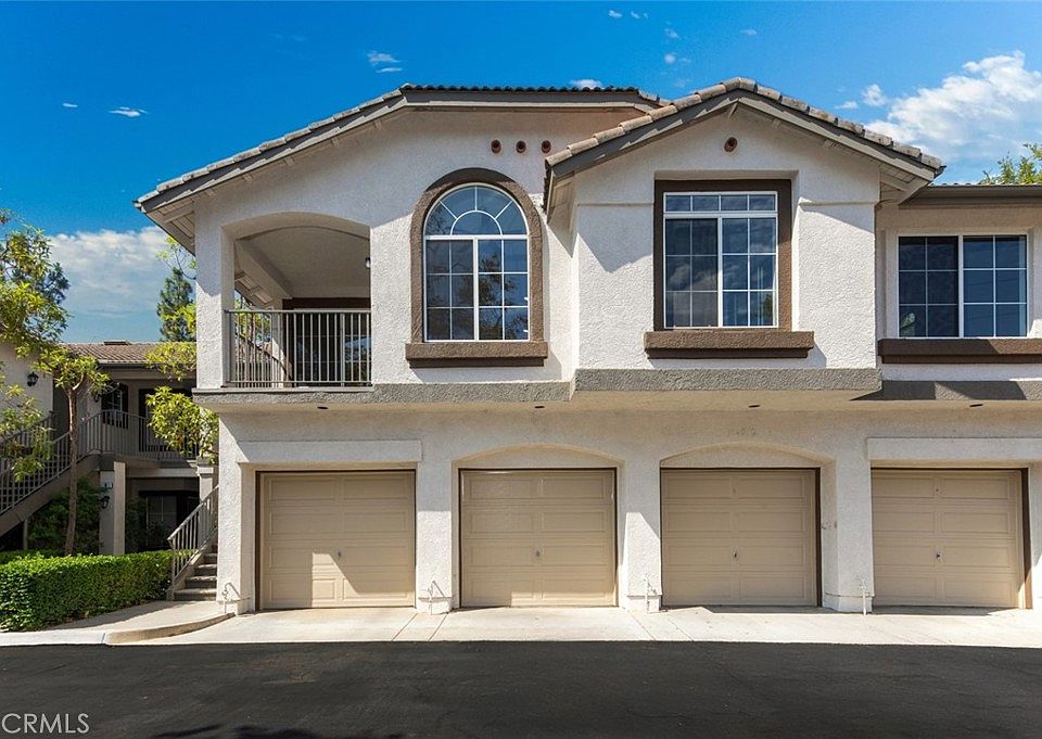 1st image of 16 Chaumont Cir