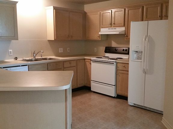 107 Brooks Kitchen_07092015