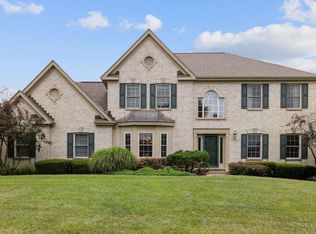 9851 Farmstead Dr, Loveland, OH 45140