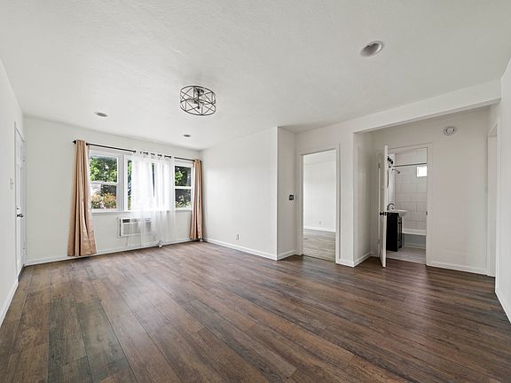 2nd image of 6940 Woodley Ave APT 2