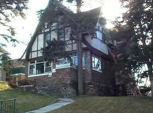 16 N Jackson St, Elgin, IL 60123