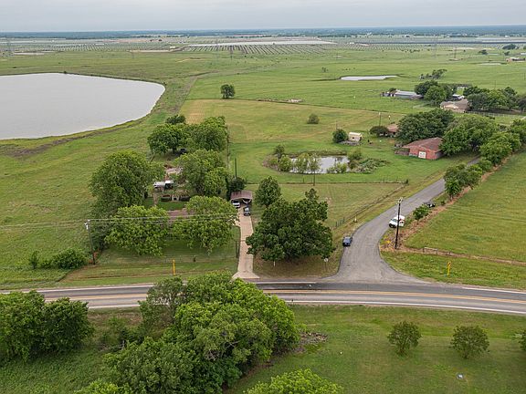 4th image of 7826 Fm 1836