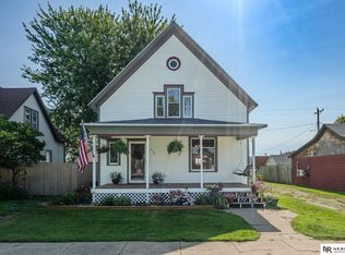 208 N Myrtle St, Hooper, NE 68031