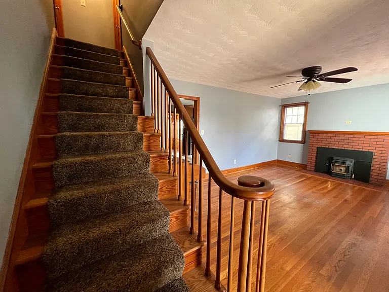 23 Home Ave — Photo 14
