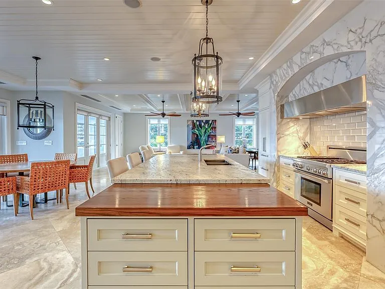 1313 E Lake Dr — Photo 37