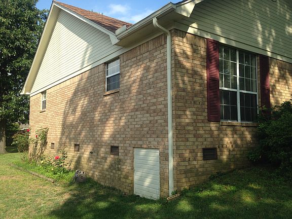 4th image of 204 Live Oak Dr