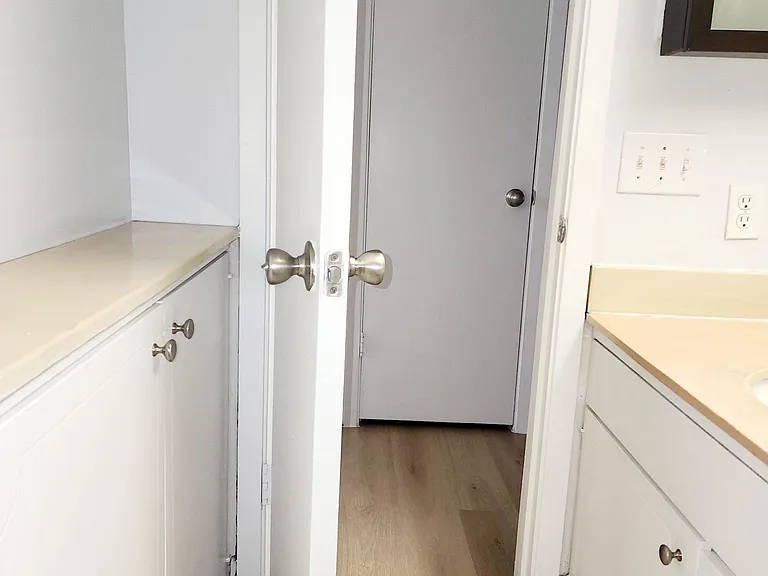 8401 N New Braunfels Ave #218 — Photo 5