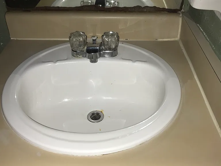 Bathroom sink
