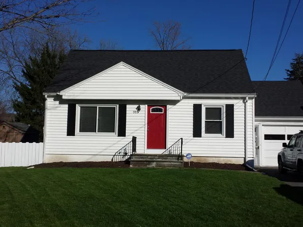 323 Everingham Rd, Syracuse, NY 13205