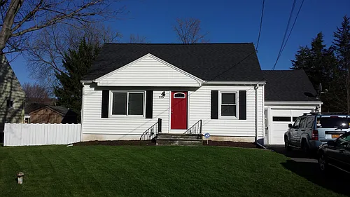 323 Everingham Rd Photo 1