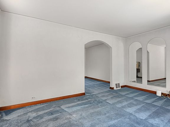 5th image of 10440 S Hamlin Ave