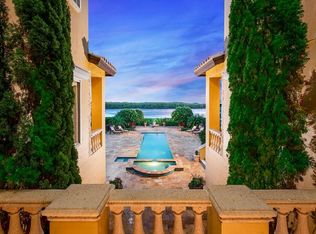 2155 Oceanview Dr, Tierra Verde, FL 33715