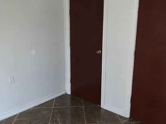 5th image of 1333 Juanita Dr