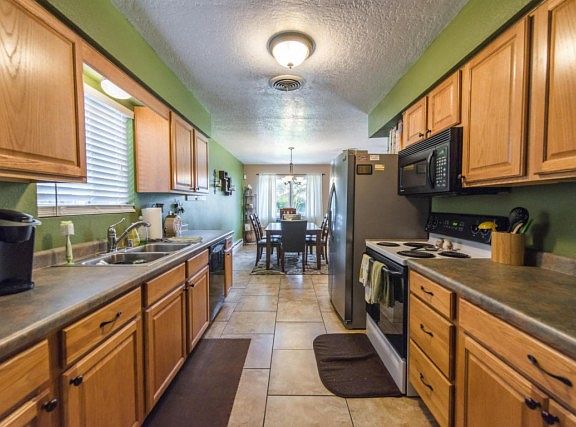 2nd image of 6304 Barnhart Ct NE