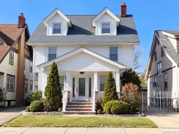 40-36 167, Flushing, NY 11358
