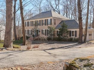 5 Laurel Hill Dr, Randolph, NJ 07869